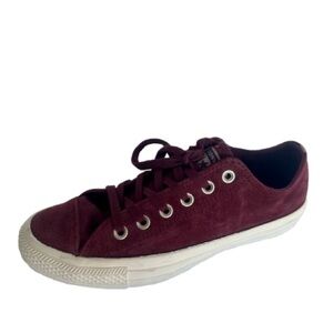 Women’s Burgundy Suede Converse Chuck Taylor All-Star Low-Top Shoes In Size 8